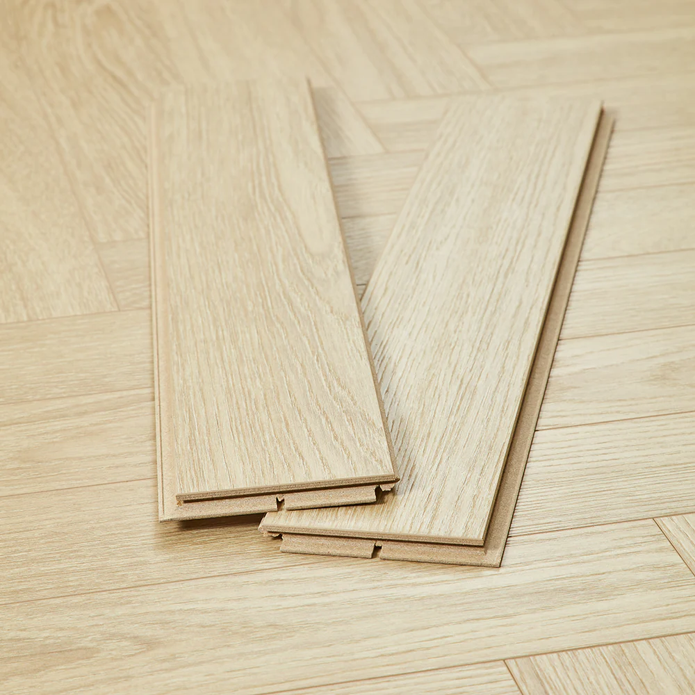 Berry Alloc Thirlmere Herringbone 8mm Laminate Flooring - Light Natural Oak - Image 4