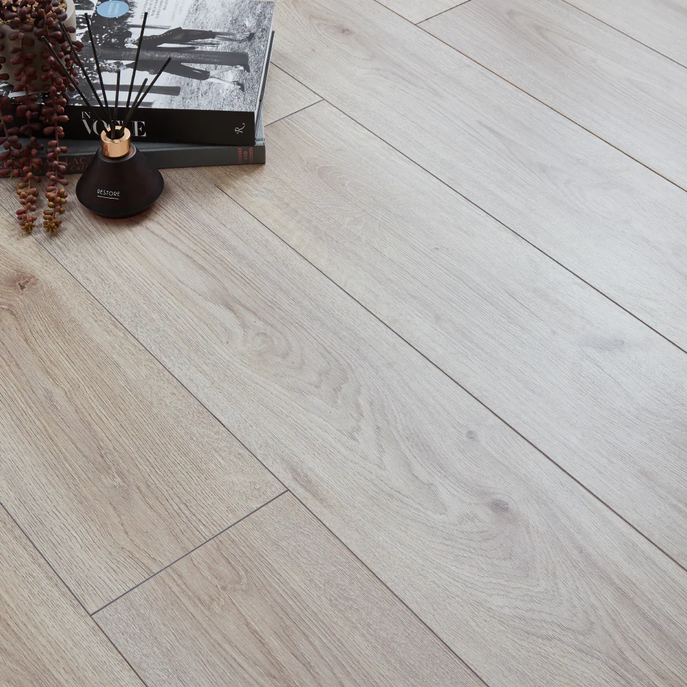 Kronotex Windimere 7mm Laminate Flooring - Grey Trend Oak - Image 3