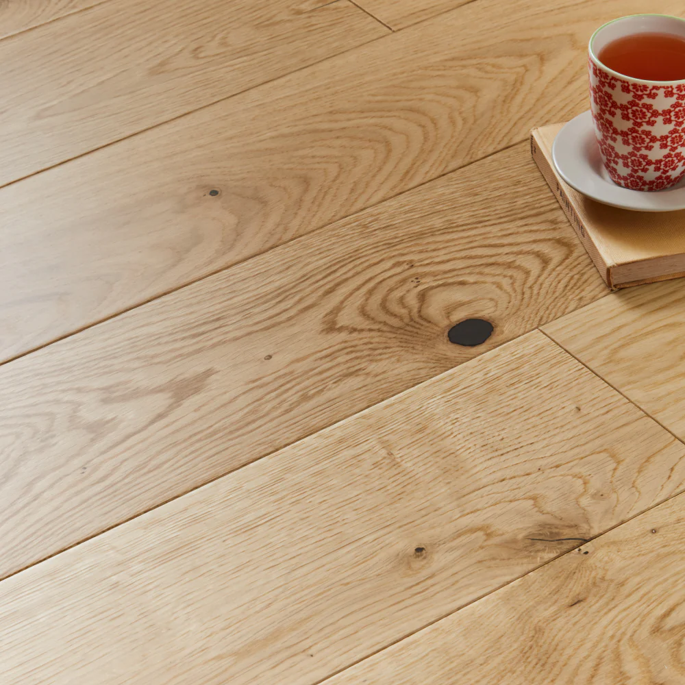 Lucerne 14mm Lacquered Engineered Wood Flooring - Rustic French Oak - Image 3