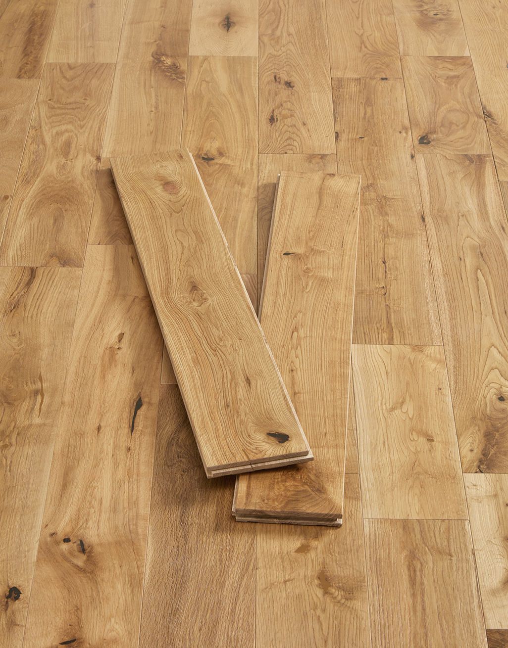 Maggiore 18mm Oiled Solid Wood Flooring - Character Oak - Image 3