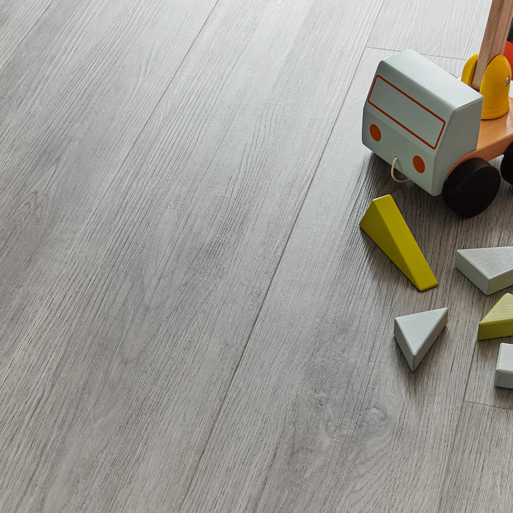 Rannerdale LVT Flooring - Millenium Oak - Image 2