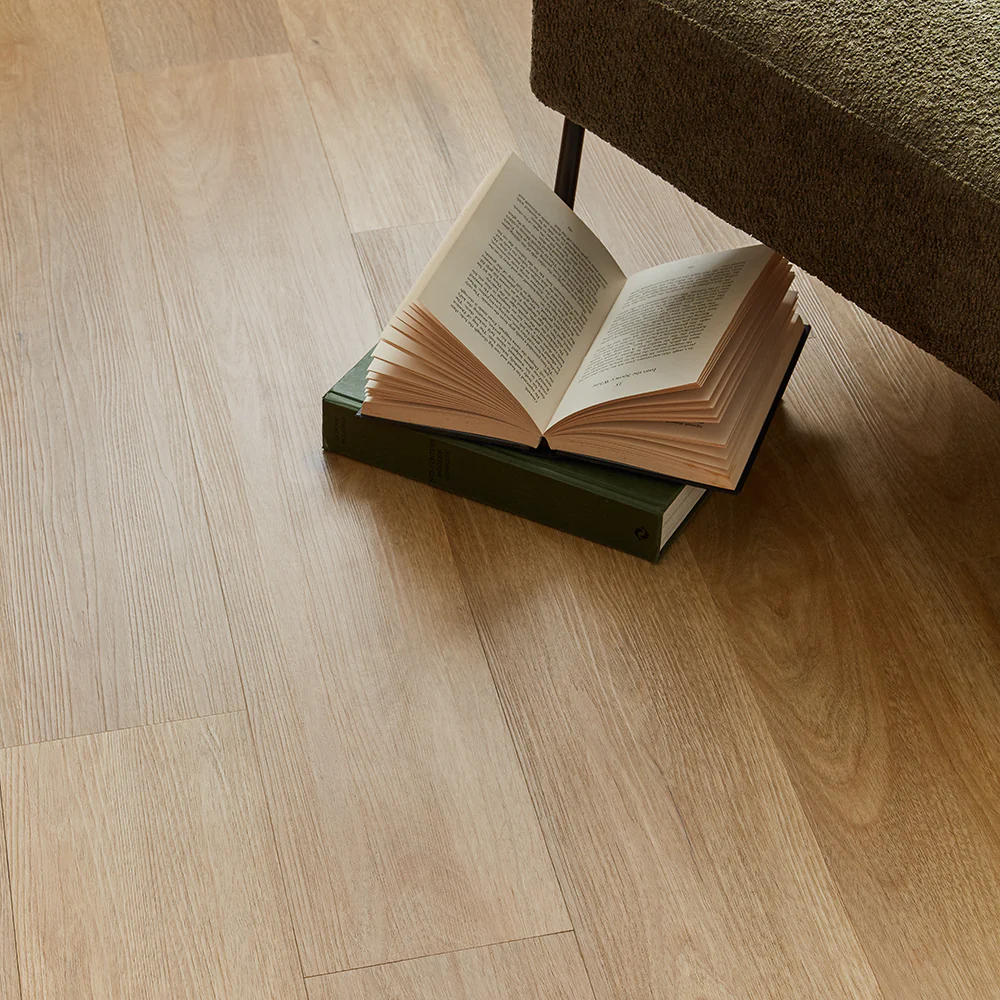 Rannerdale LVT Flooring - Natural Oak - Image 3