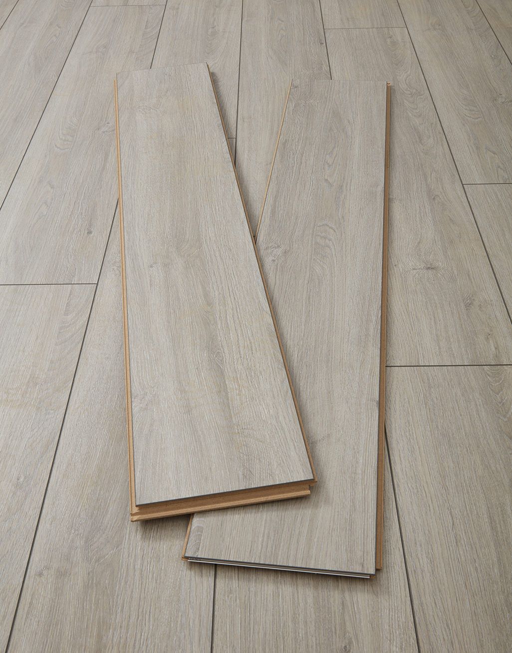 Ullswater 12mm Laminate Flooring - Fossil Grey - Image 3