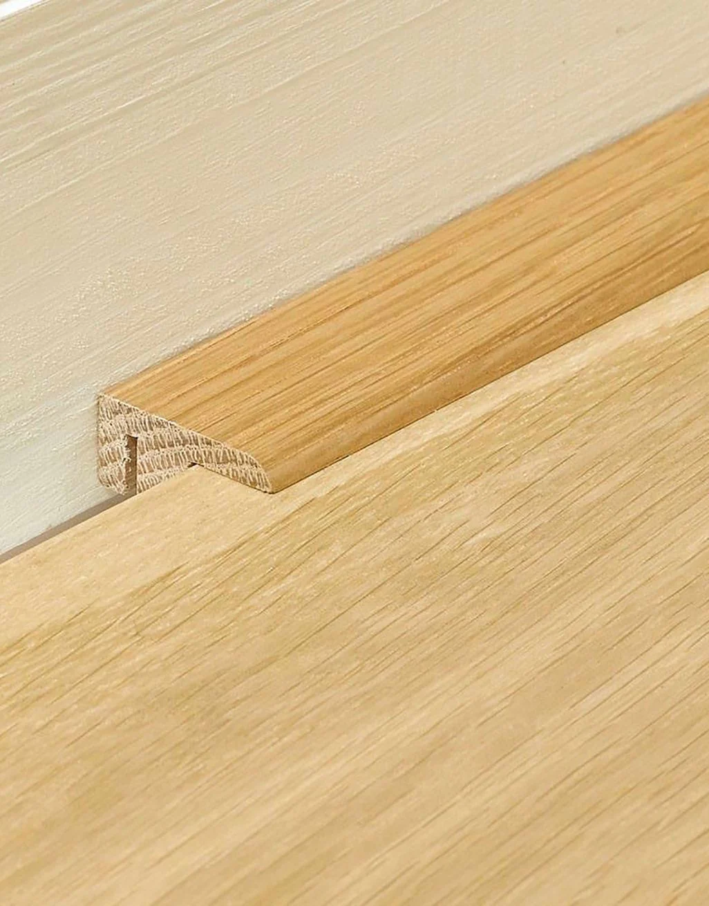 WS2 900mm End Profile - Solid Oak - Image 2