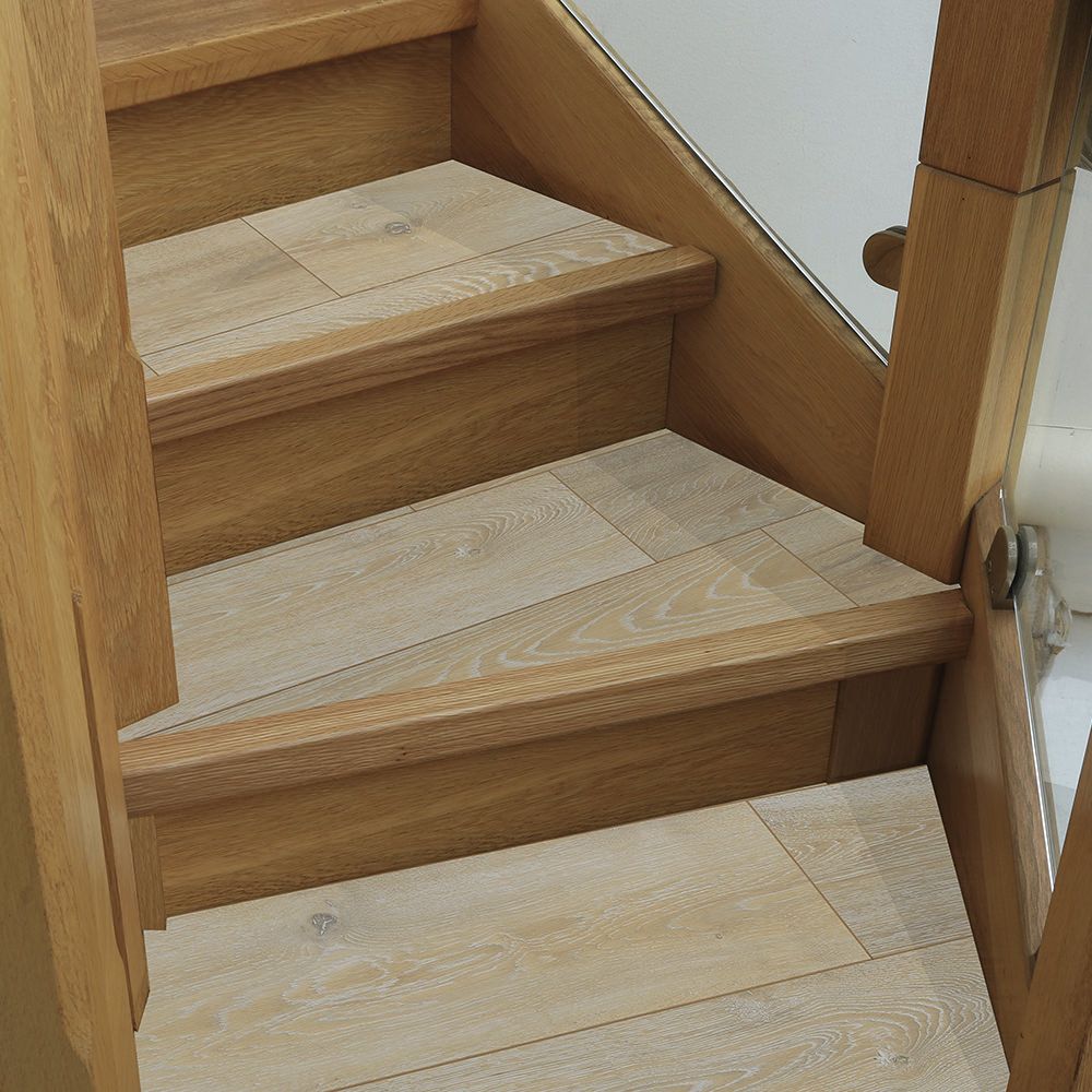 WS4 900mm Stair Nosing - Dark Oak - Image 3